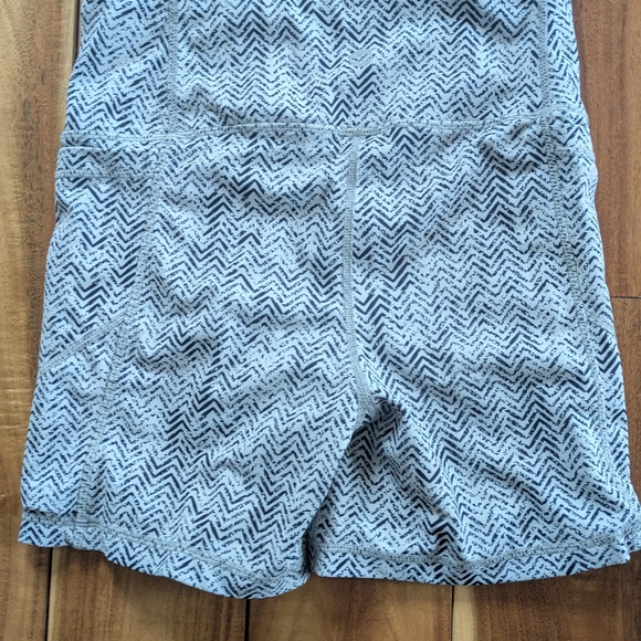 Senita Baseline Shorts - Picture 3 of 3